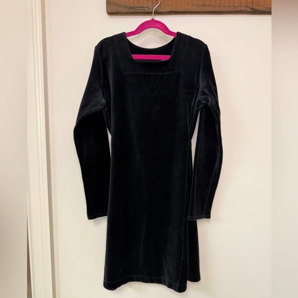 L.L. Bean: Girls Black Velour Long Sleeve Dress, Size L